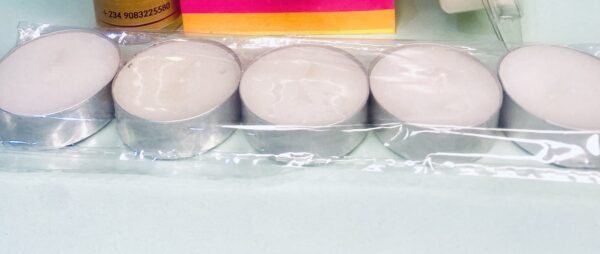 Tea light candle