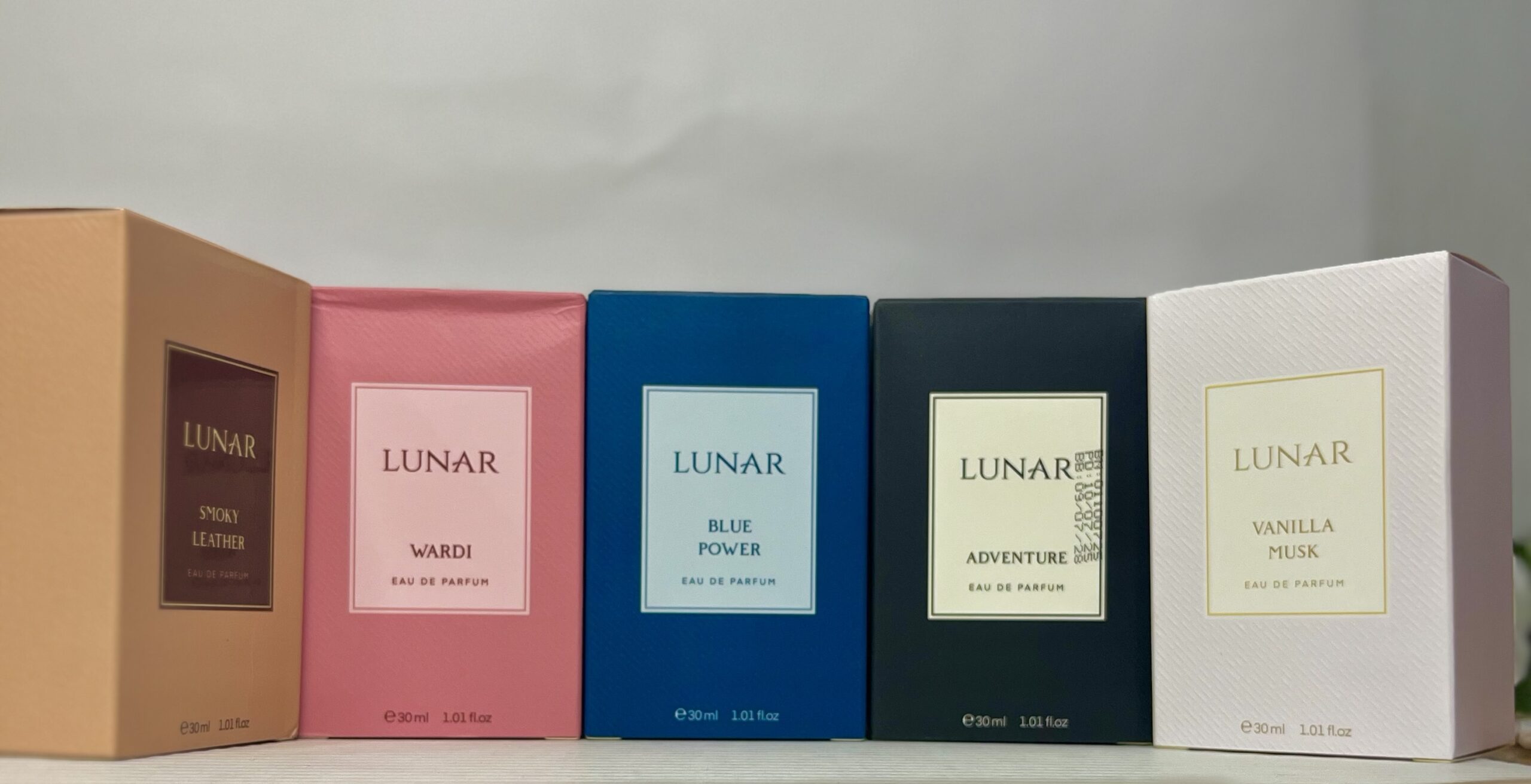 LUNAR(BLUE POWDER) by Cosmic scents - Image 4